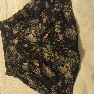 Cooperative Black Floral mini skirt size‎ xs